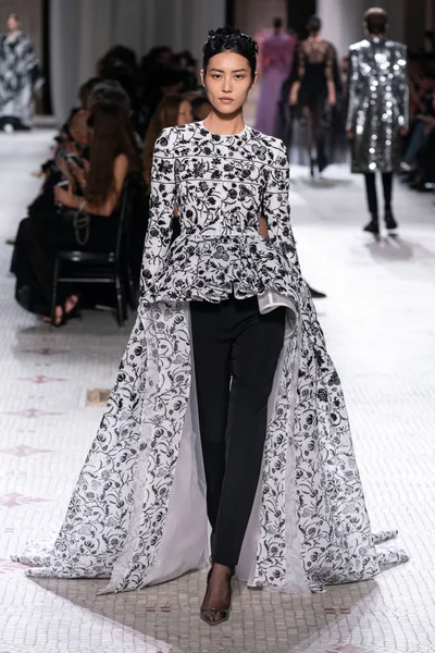 Look 38